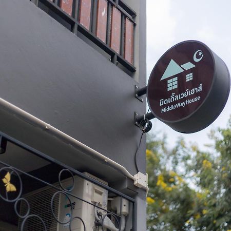 Middleway House Bangkok Hotel Eksteriør billede